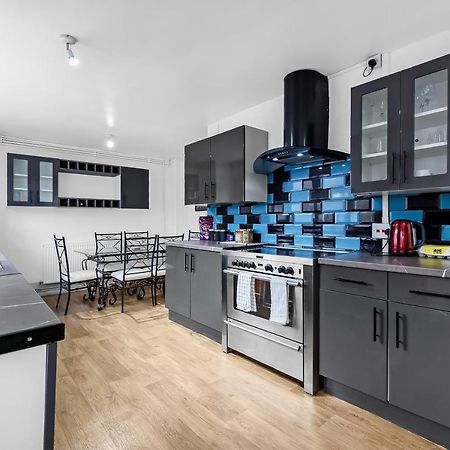 Stylish Excel 3 Bedroom Flat London Exterior photo