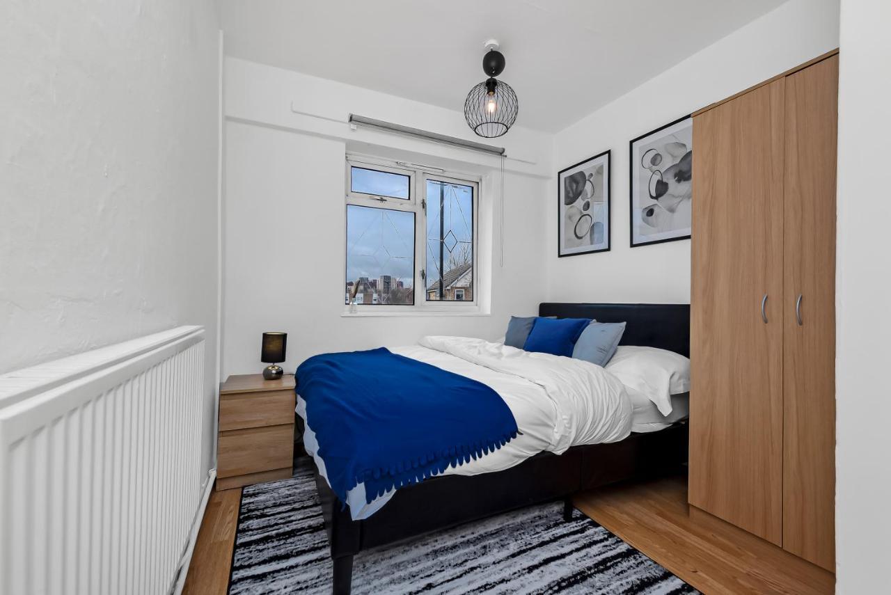 Stylish Excel 3 Bedroom Flat London Exterior photo