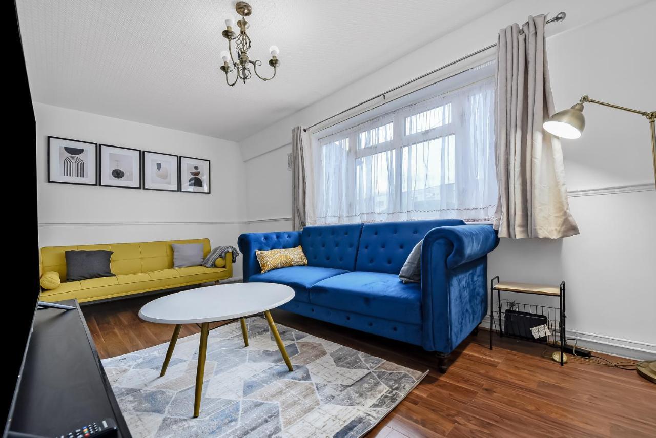 Stylish Excel 3 Bedroom Flat London Exterior photo